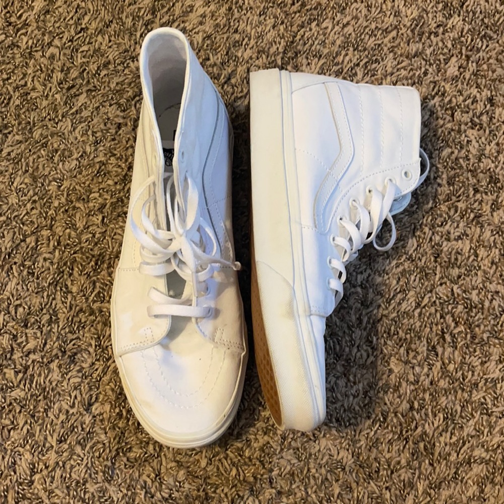 Men’s white sk8-hi mono VANS size 11